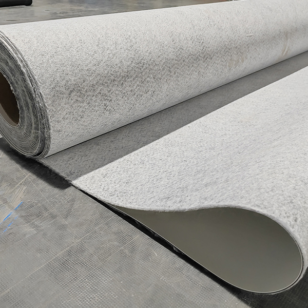 Membrana impermeabilizante de PVC con respaldo polar