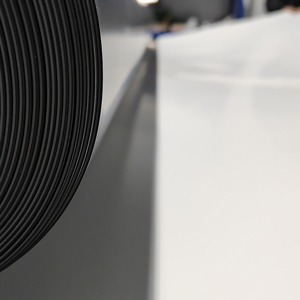 Membrana impermeabilizante de PVC reforzado