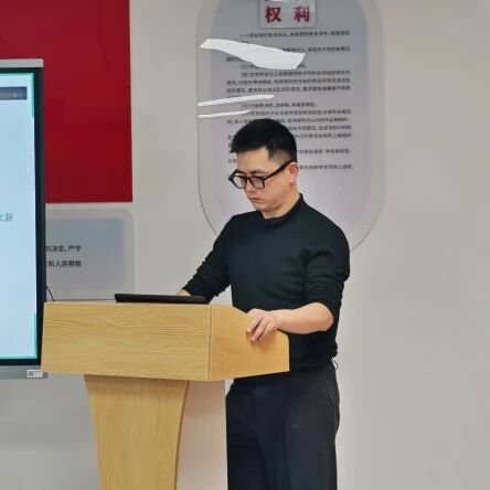 Cada l&iacute;der de departamento informar&aacute; su trabajo en secuencia1